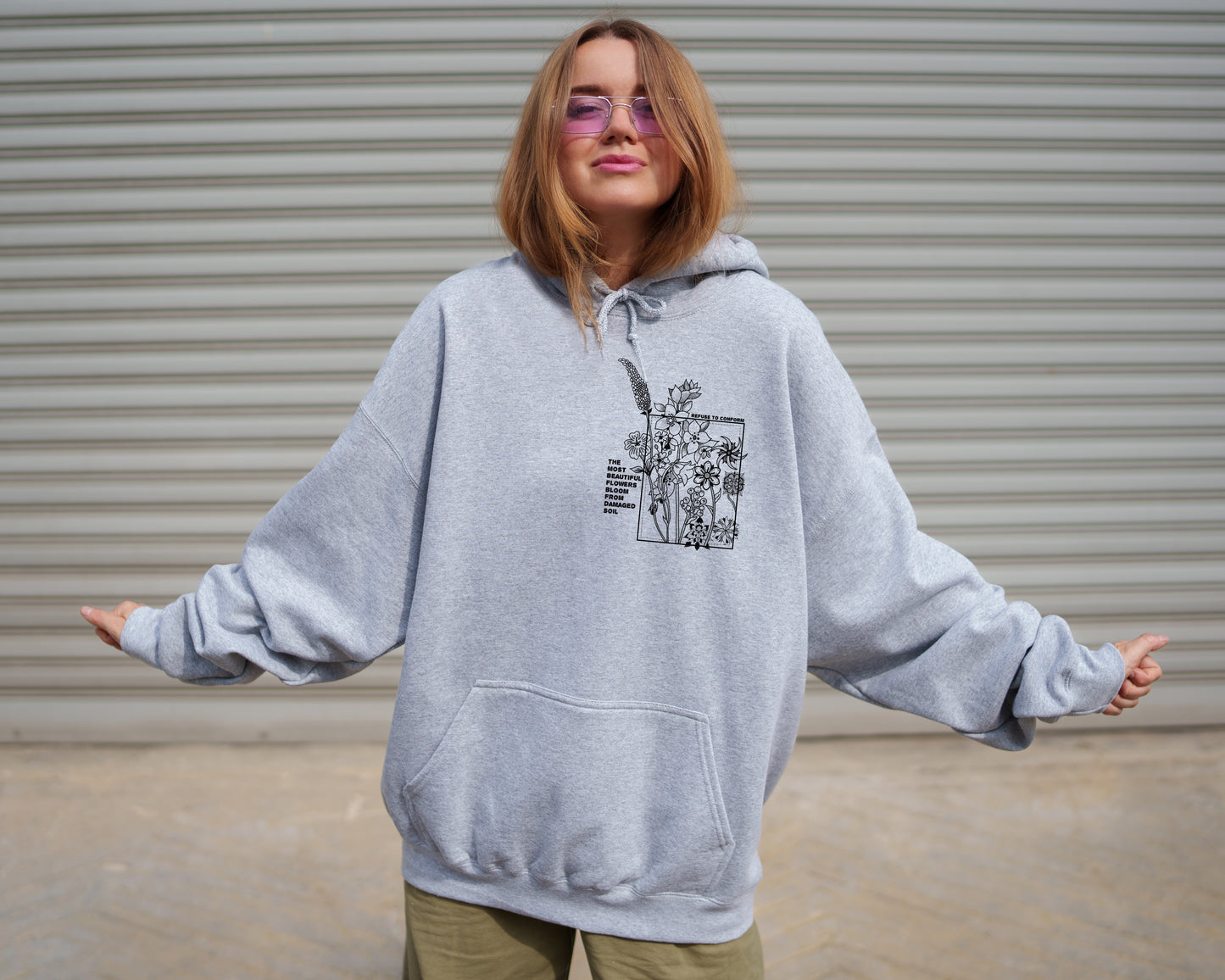 STANDARD FLOWERS HOODIE