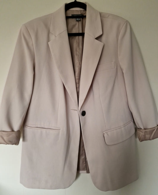 PRE-OWNED EXTREME OVERSIZED BLAZER SIZE 10