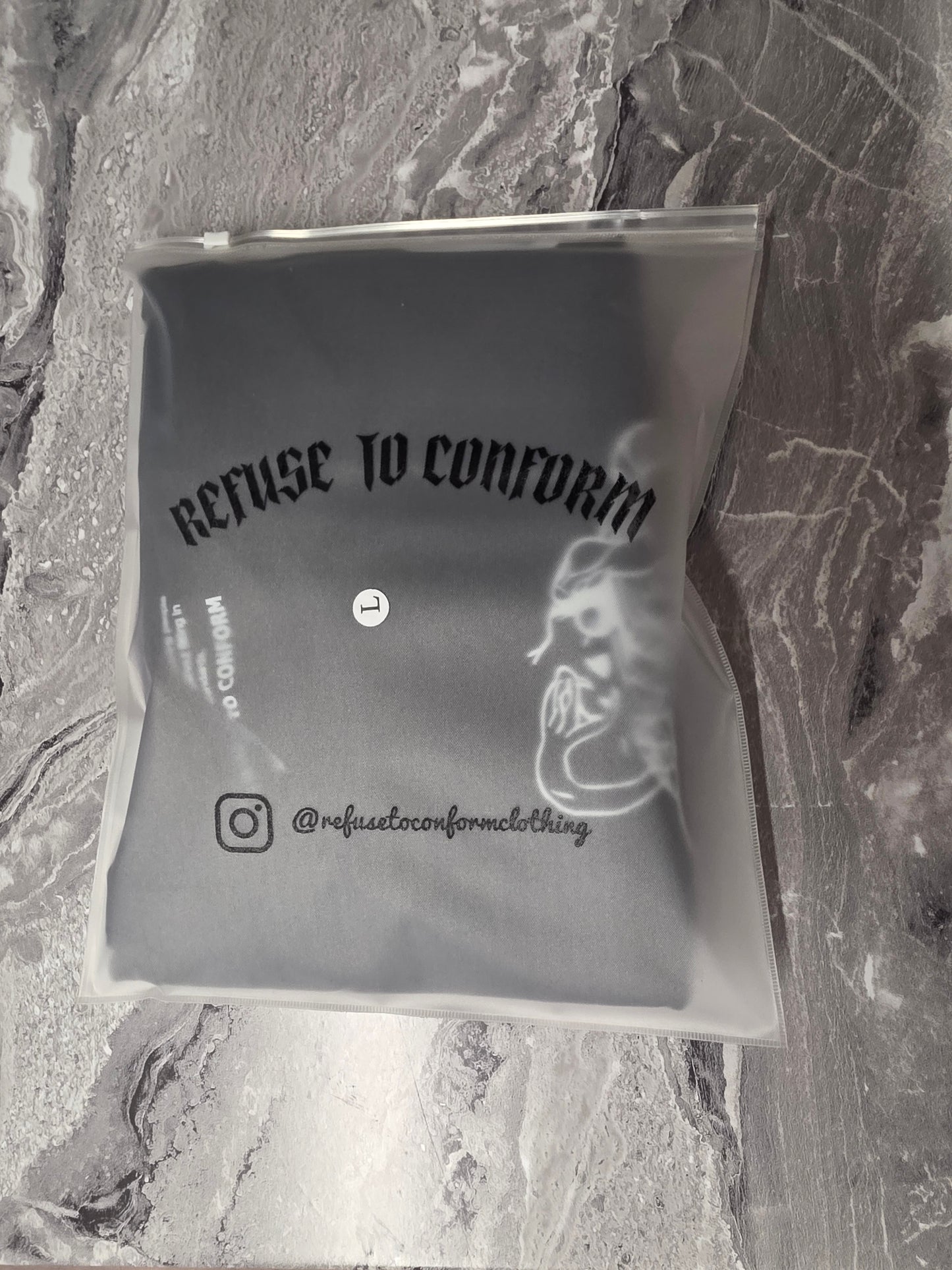 LARGE T-SHIRT BUNDLE
