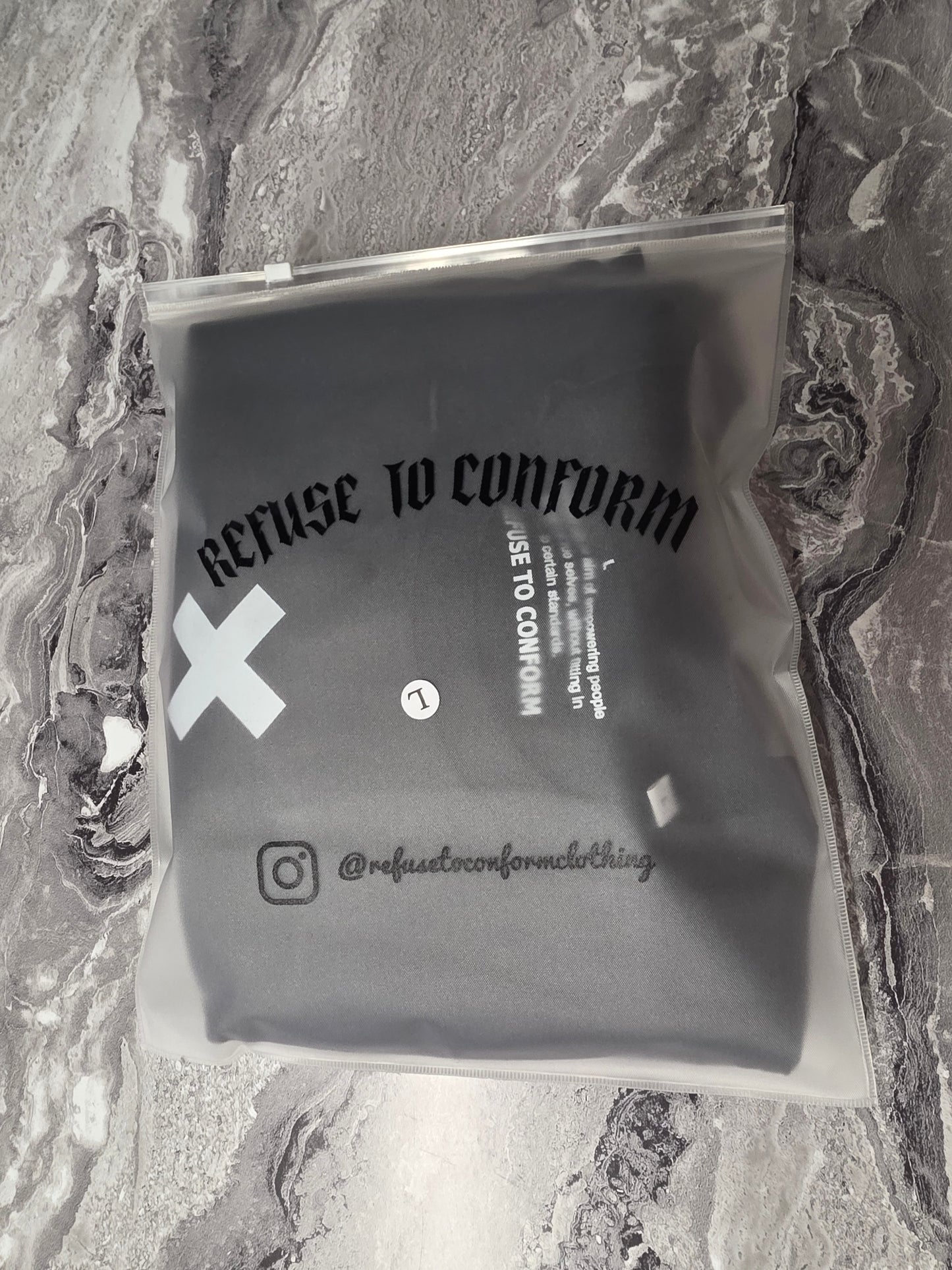 LARGE T-SHIRT BUNDLE